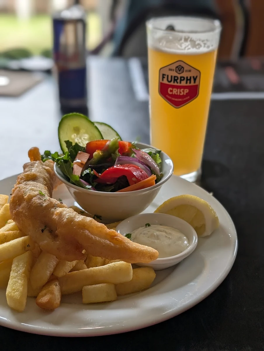 Fish and Chips, Duke's Commercial Hotel Koroit