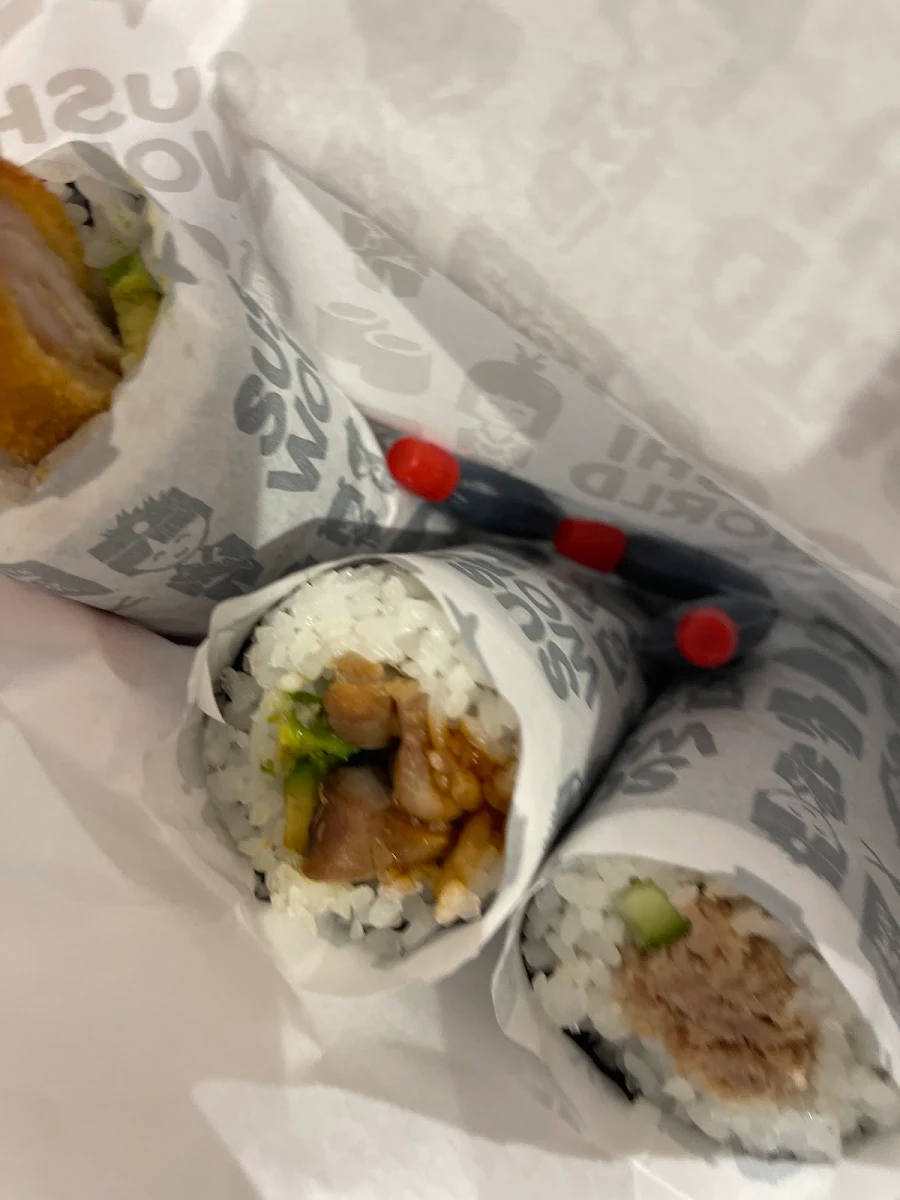 Highlights, Sushi World - Macquarie Shopping Centre