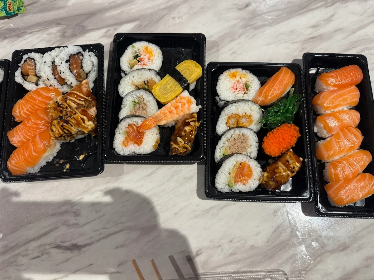 Highlights, Sushi World - Macquarie Shopping Centre