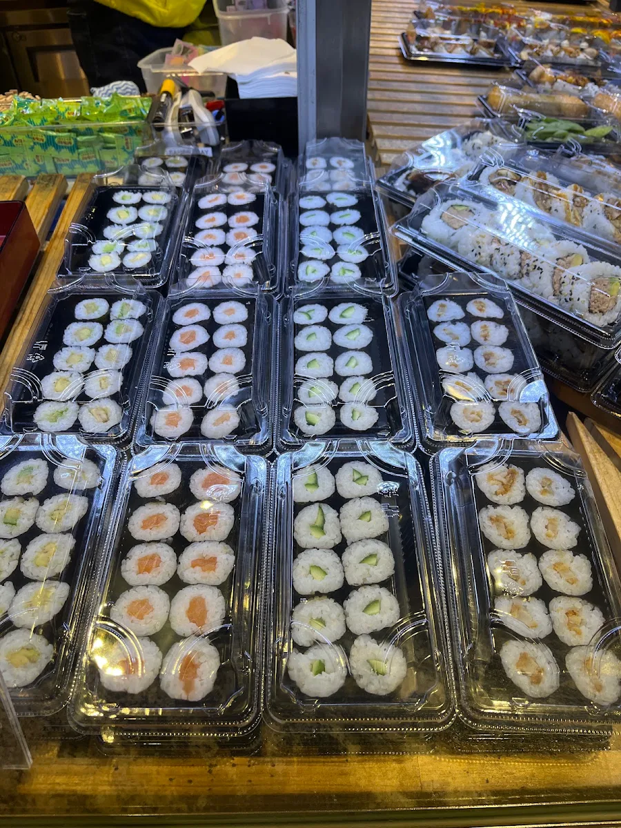 Highlights, Sushi World - Macquarie Shopping Centre