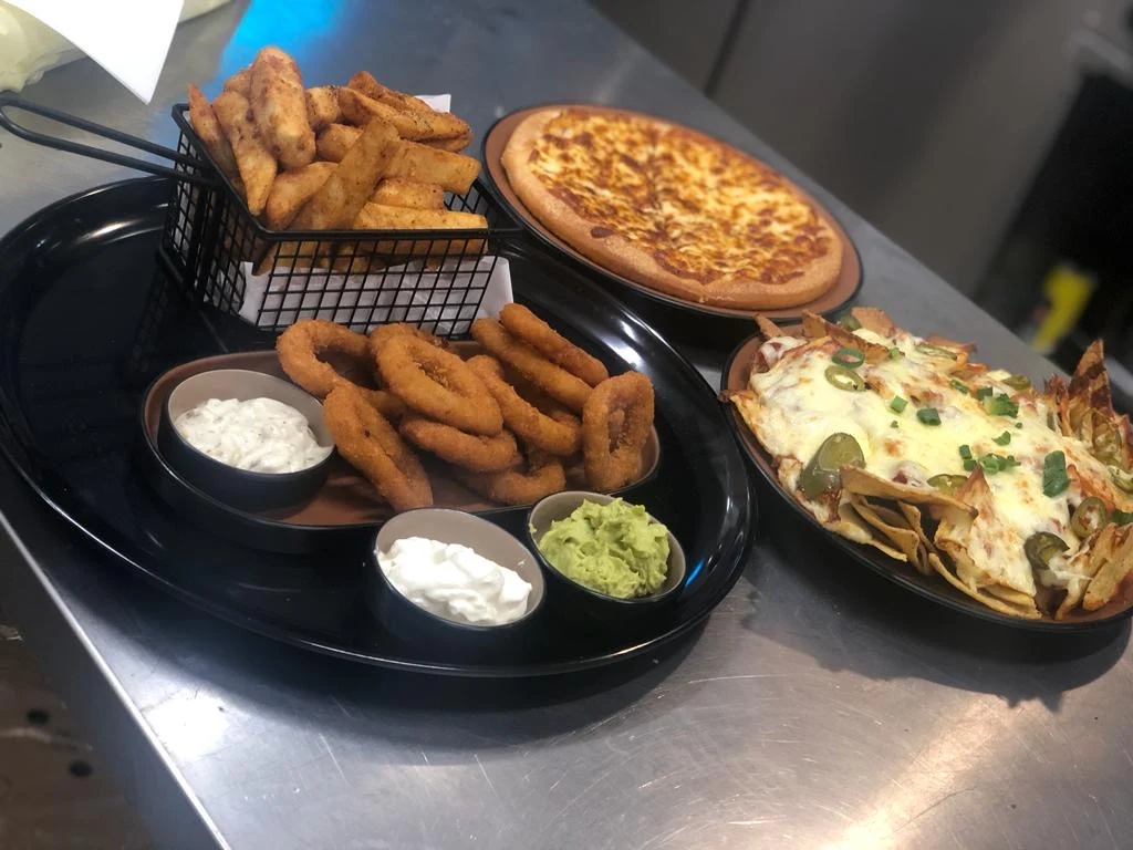 Highlights, Smokin joes Pizza & Grill - Gisborne