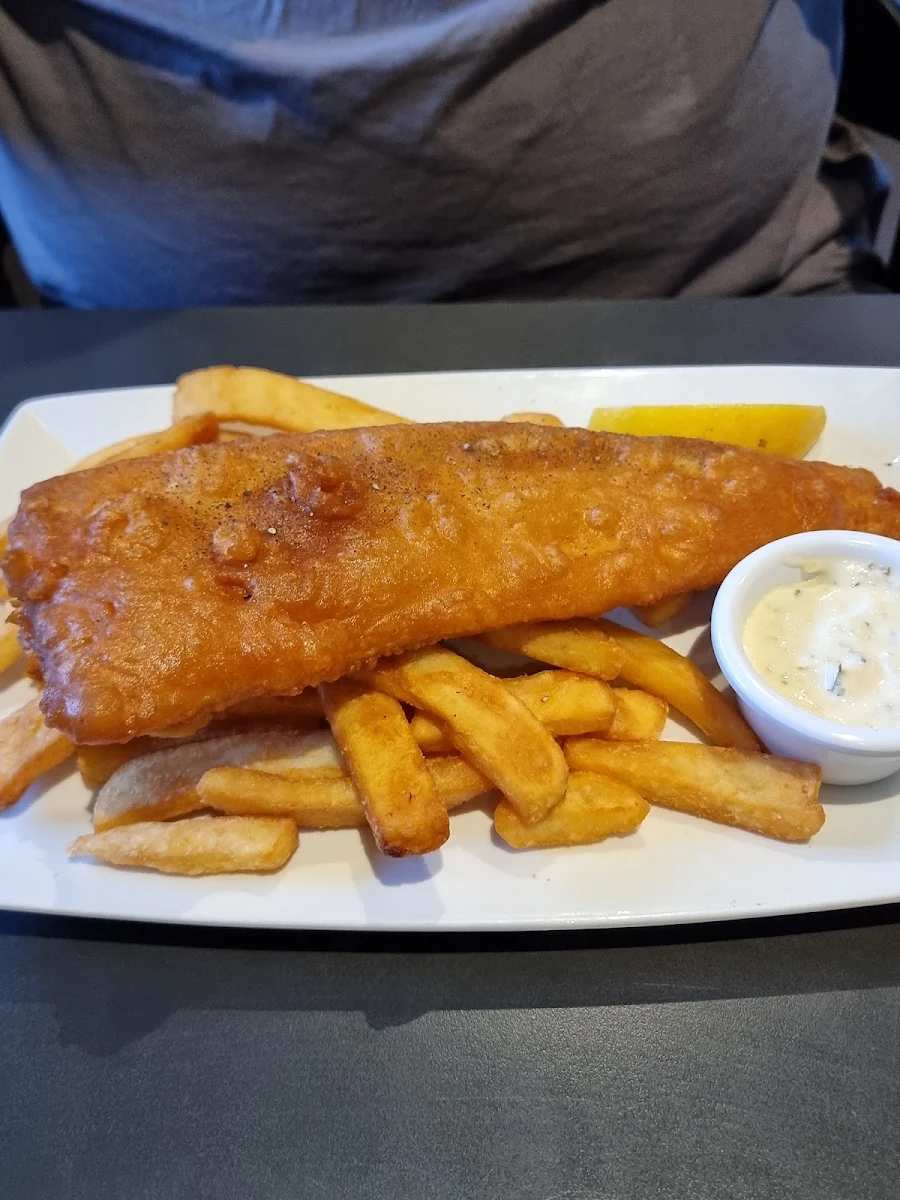 Fish & Chips, Bunch of Grapes Hotel