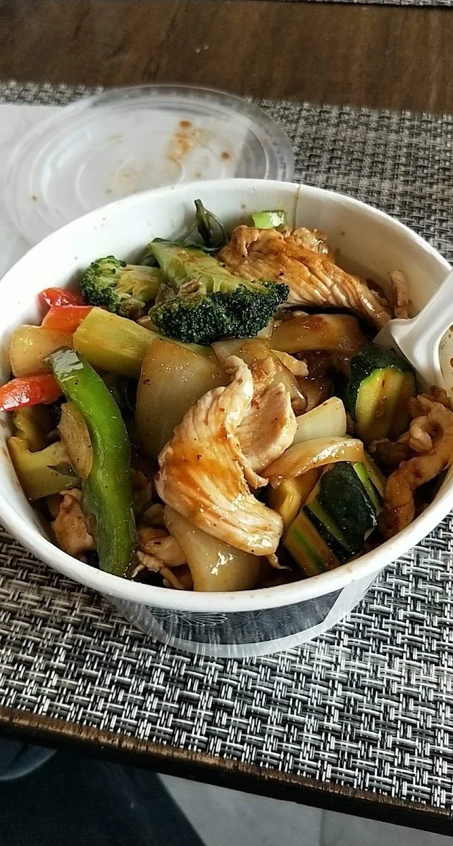 Basil Chicken, Thai Ginger Restaurant