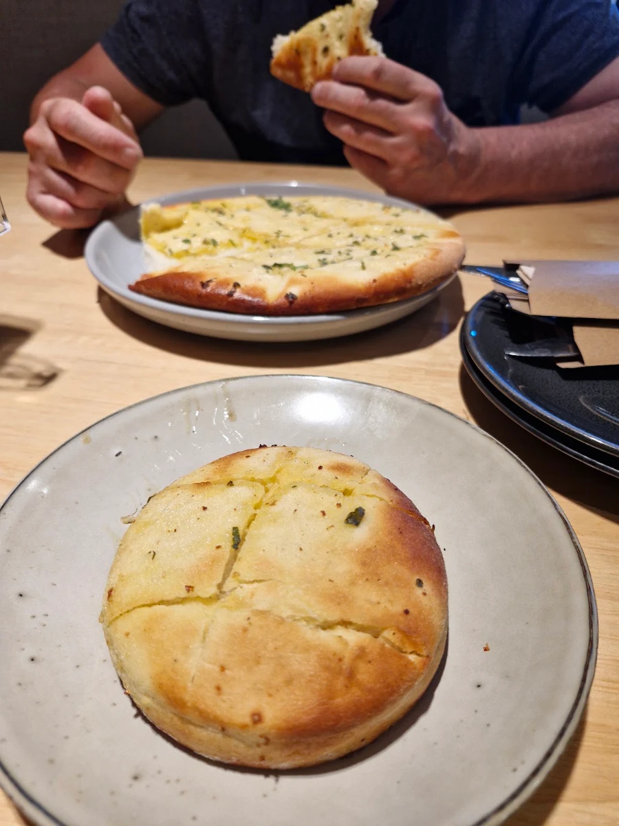 Large Garlic Bread, Caffe Primo Munnopara