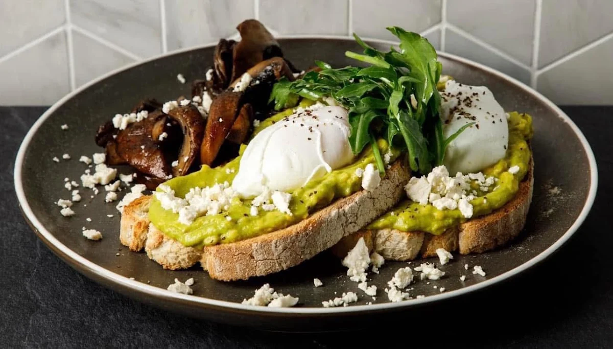 Smashed Avo, Caffe Primo Munnopara