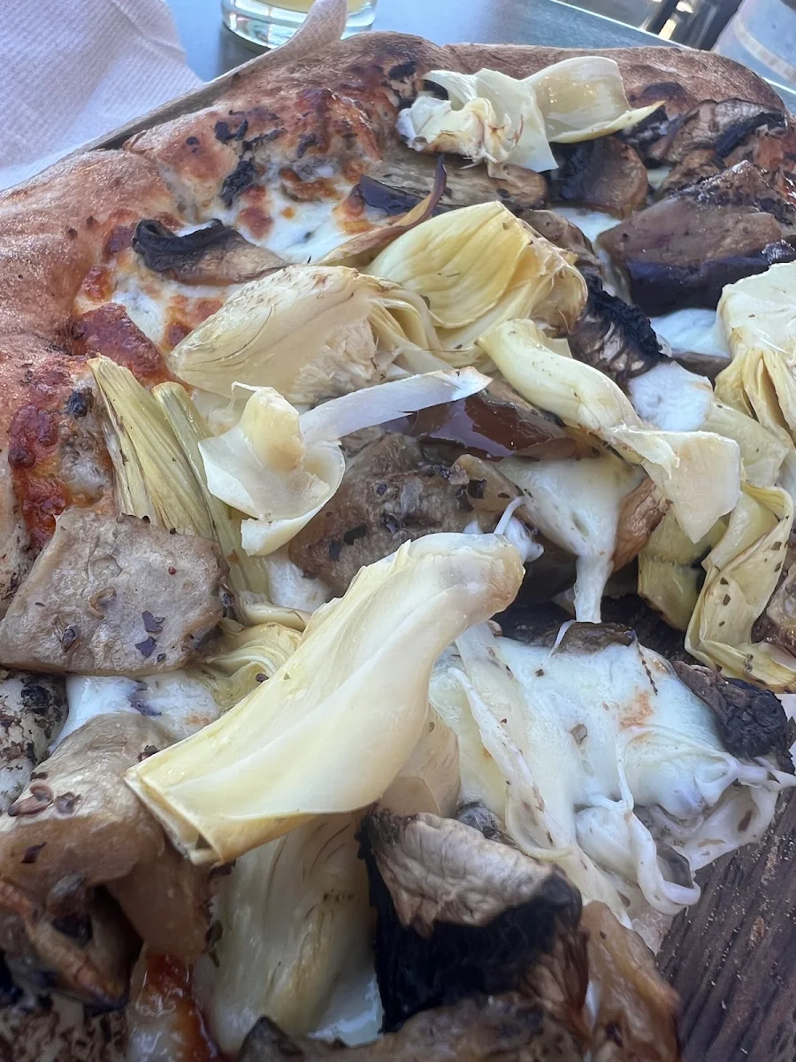 Truffle Mushroom Pizza, Froth Craft Beach