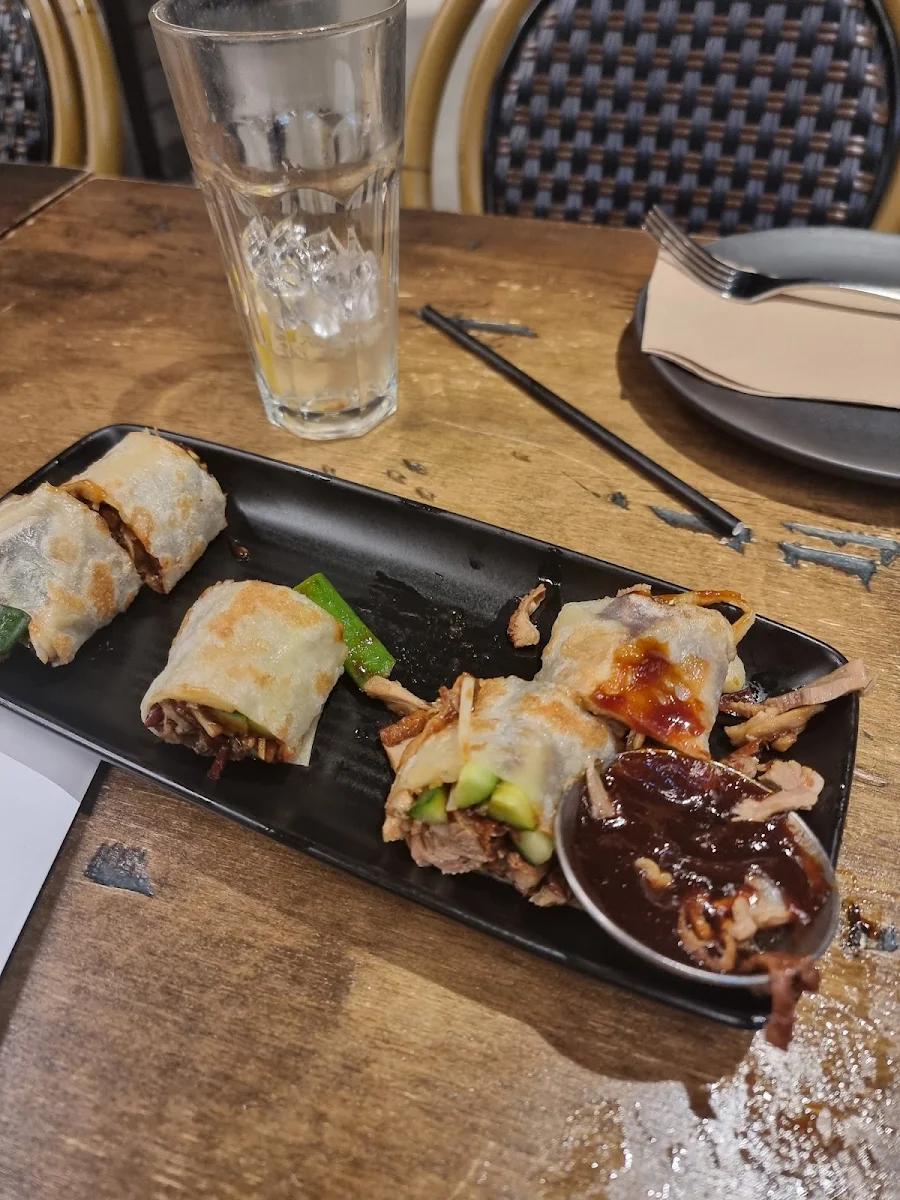 Duck Pancake, Lucky Cheng's