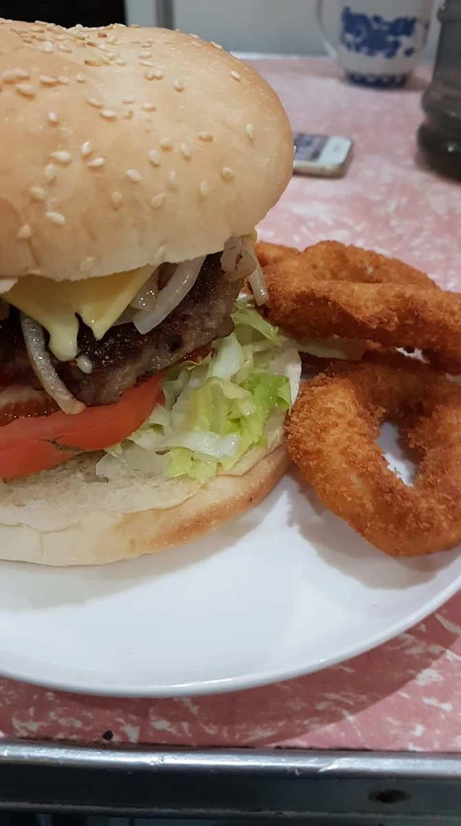 Cheeseburger, Noble Park Fish & Chips