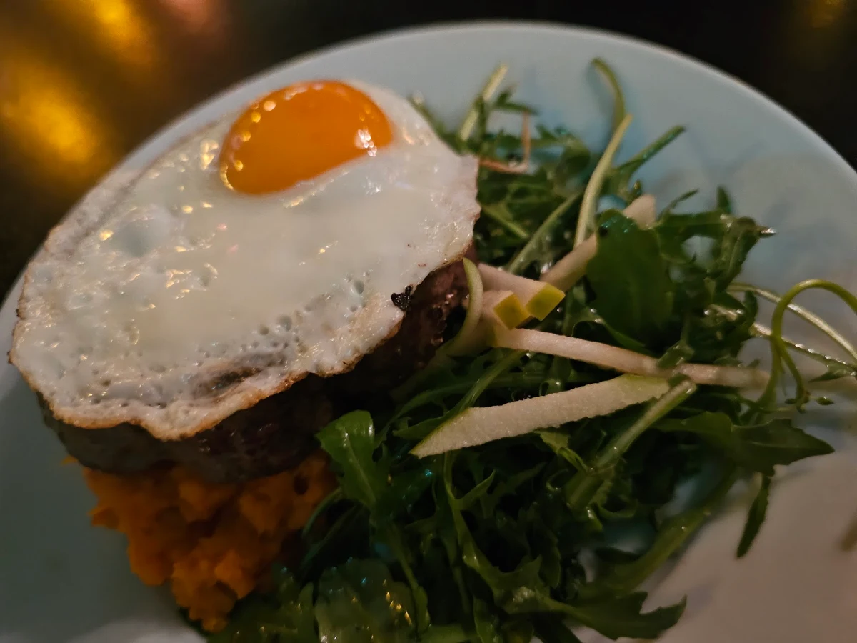 Eye Fillet Egg & Sweet Potato Mash