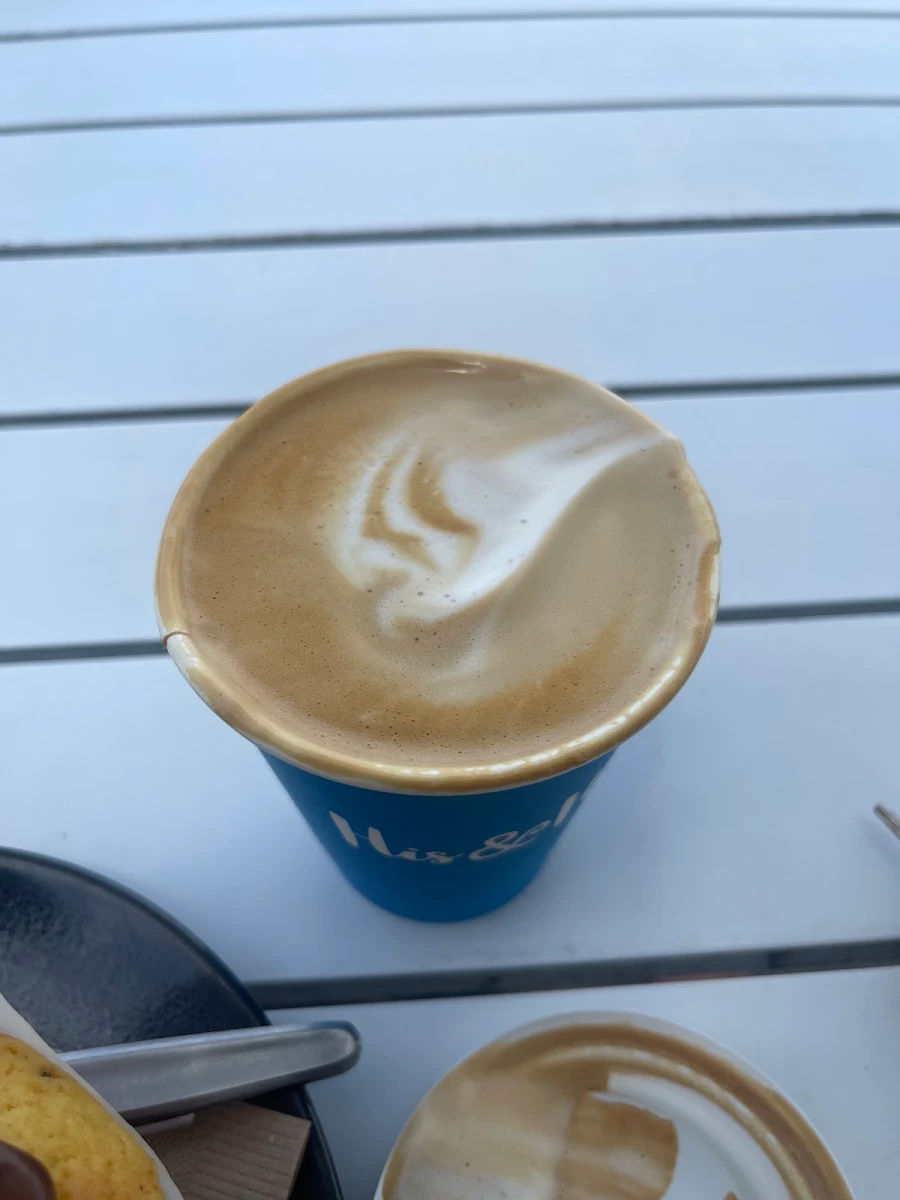 Highlights, His & Hers cafe