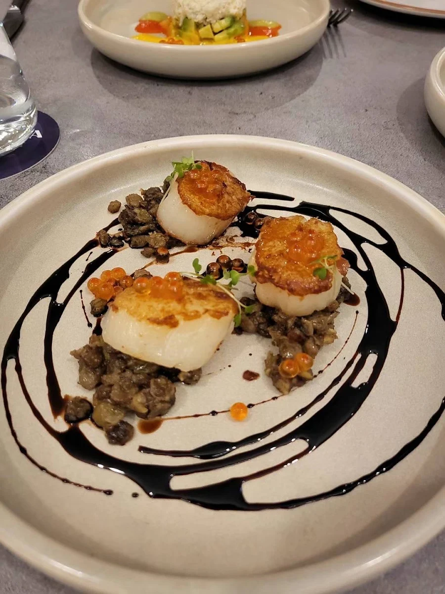 Pan-Fried Scallops, Jacaranda Restaurant & Bar