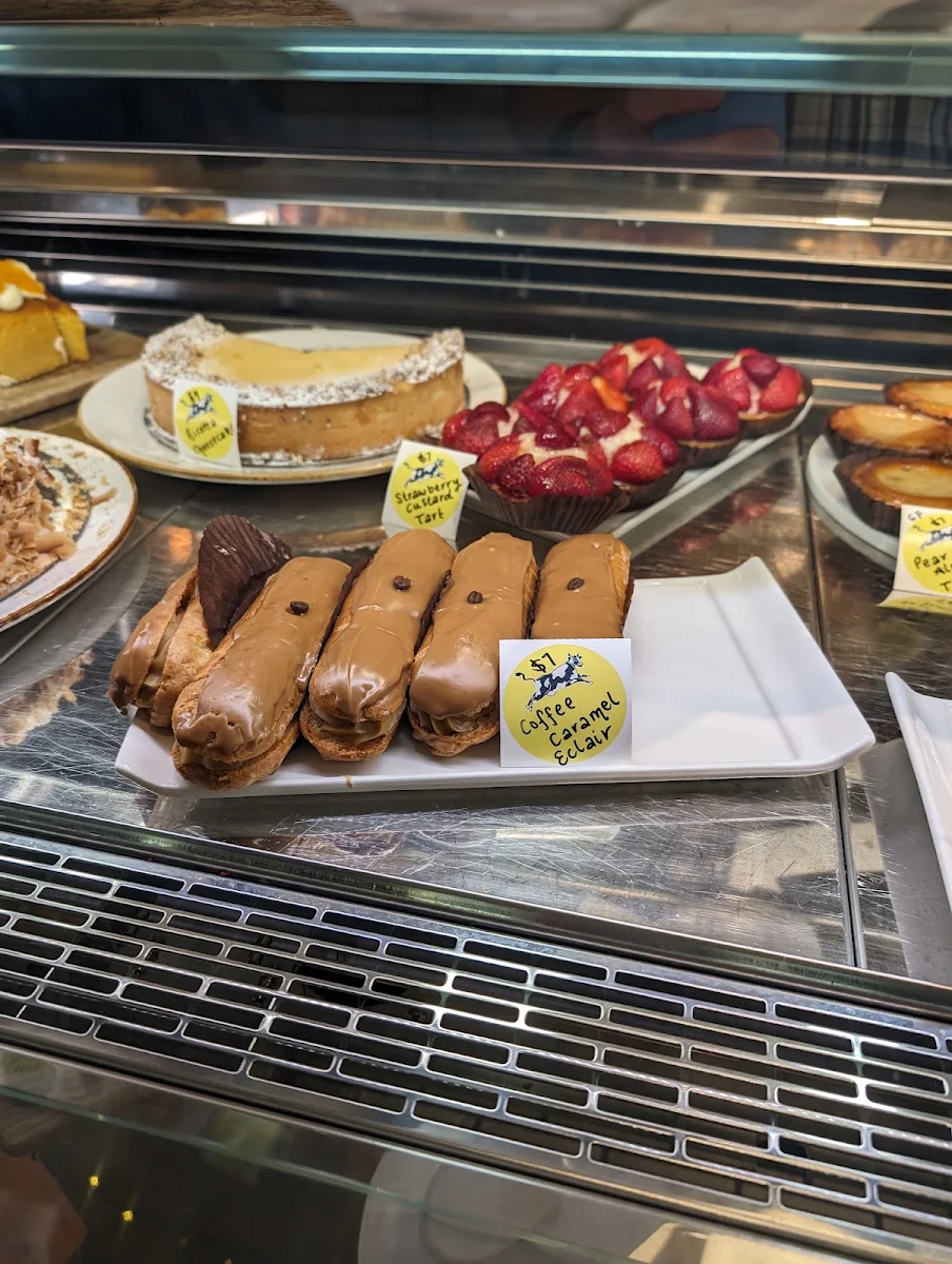 Coffee Caramel Eclair, Cow & the Moon