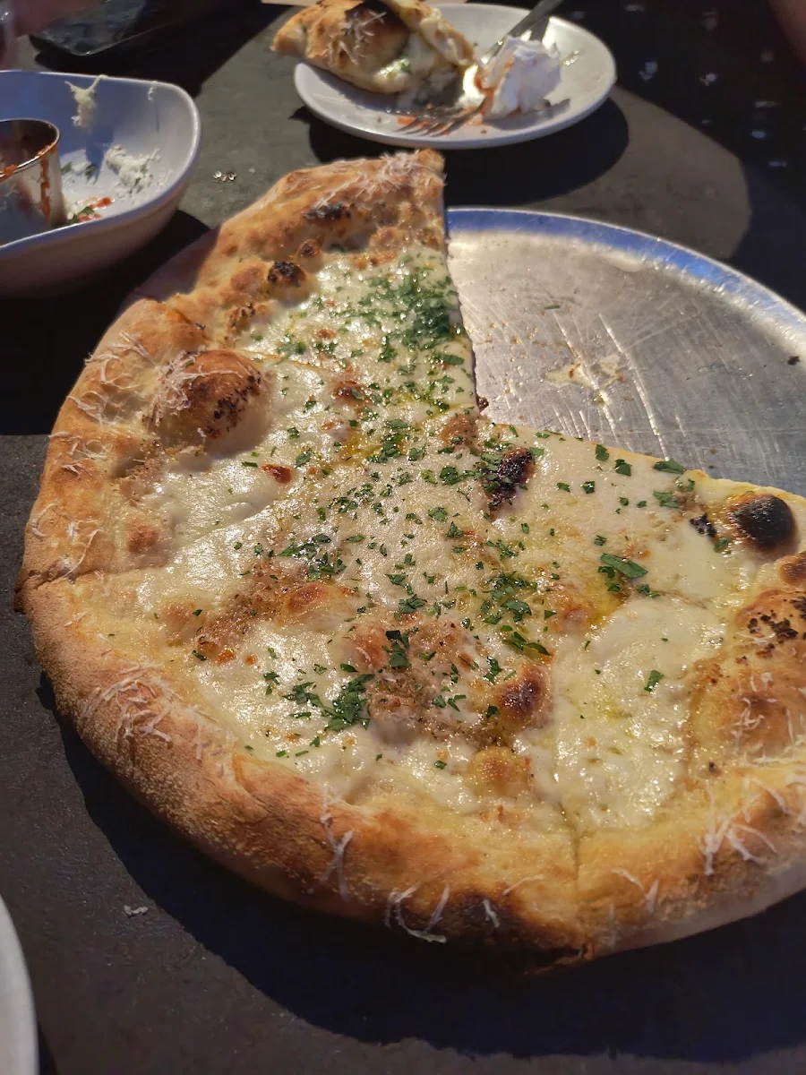 Garlic Cheese Pizza