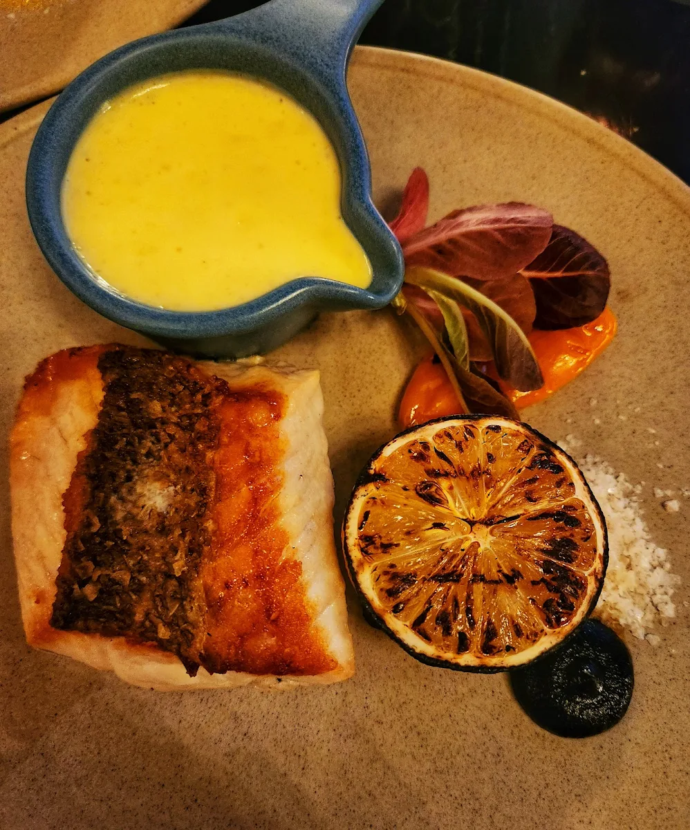 Pan Fried Snapper with Lemon Butter Sauce