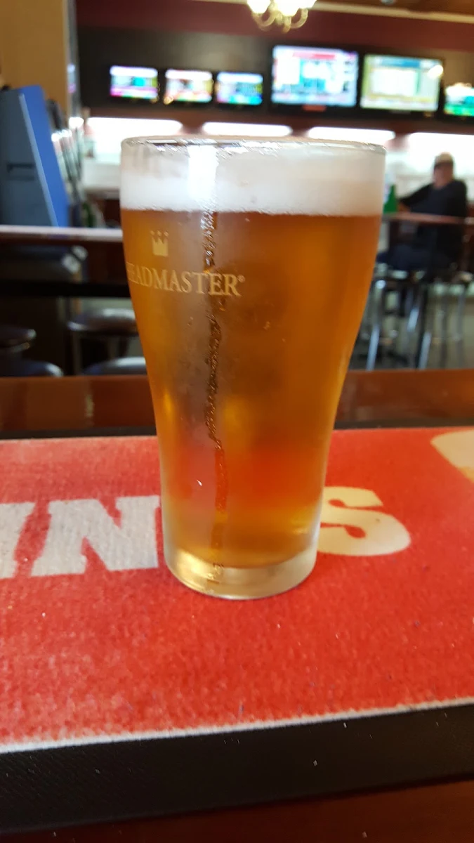 Highlights, Howlong Hotel