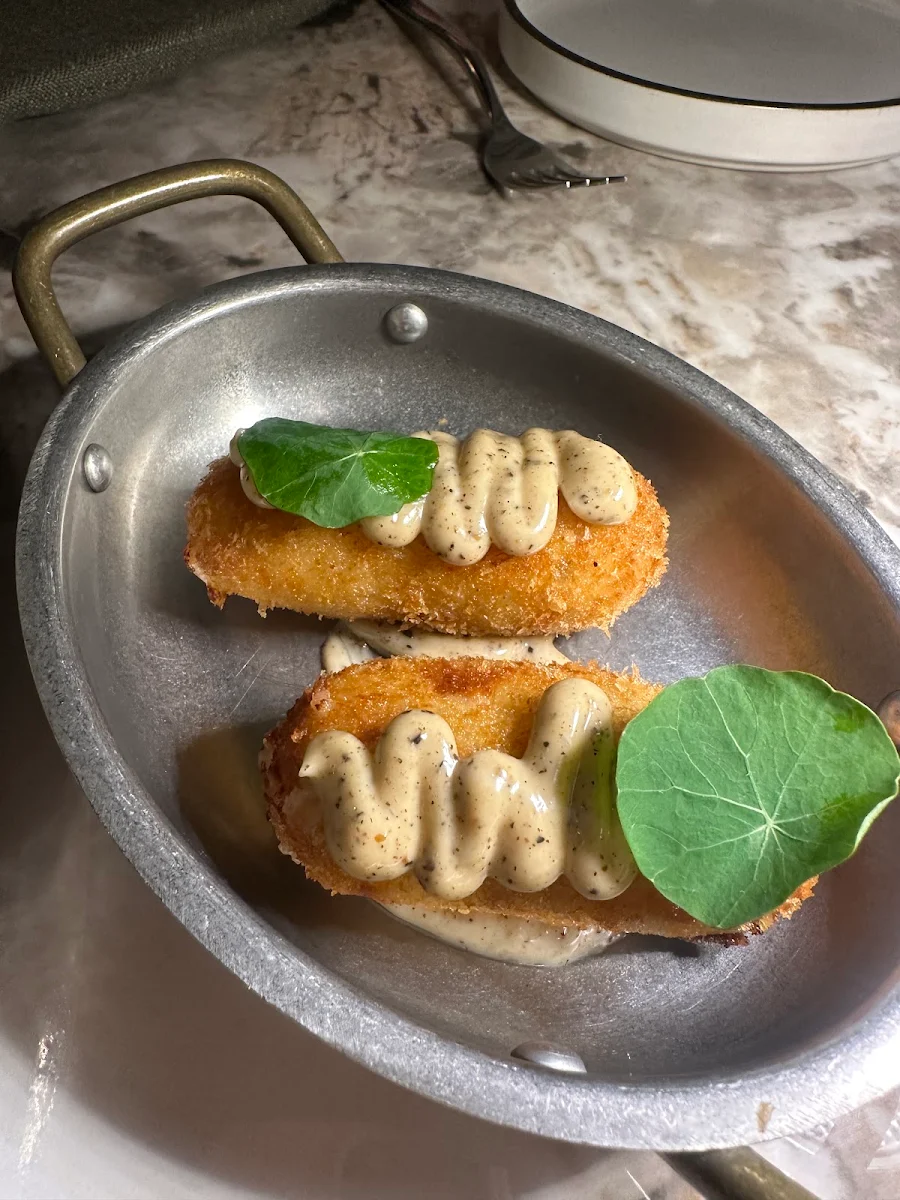 Highlights, Ciel Restaurant & Bar