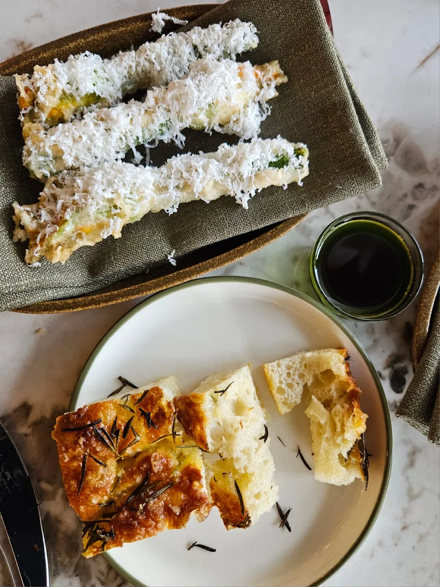 Highlights, Ciel Restaurant & Bar