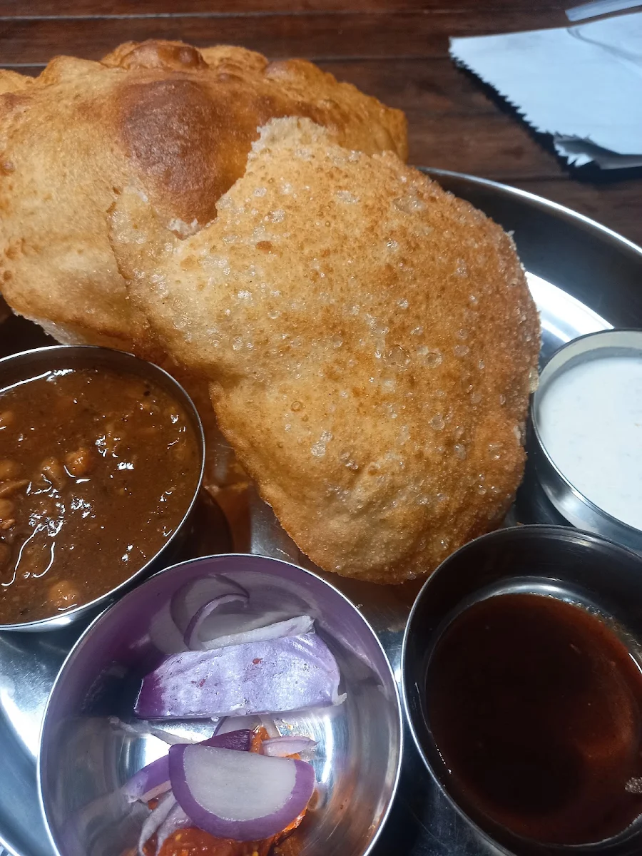 Bhatura, Tadka (Vegetarian) Express