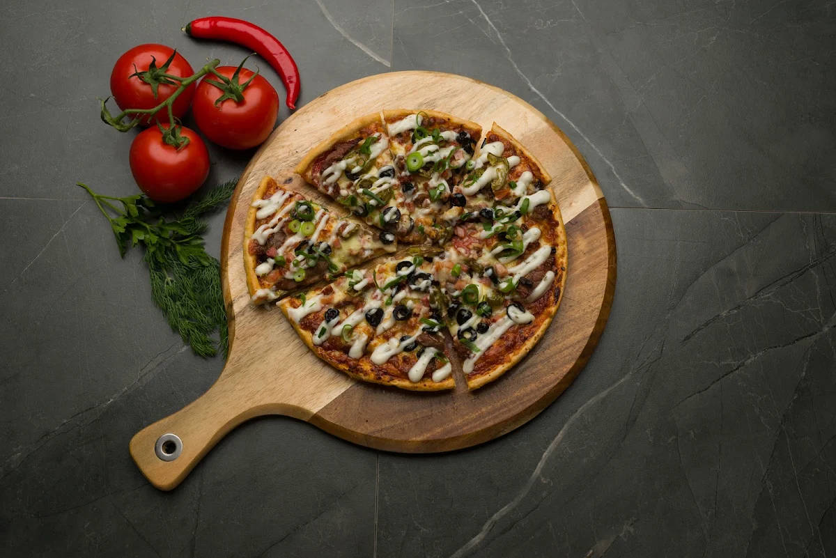 Highlights, Maries Pizza Southport