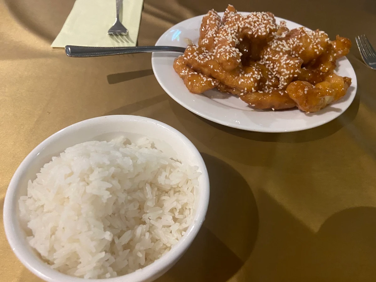 Highlights, Pink Diamond Chinese Restaurant