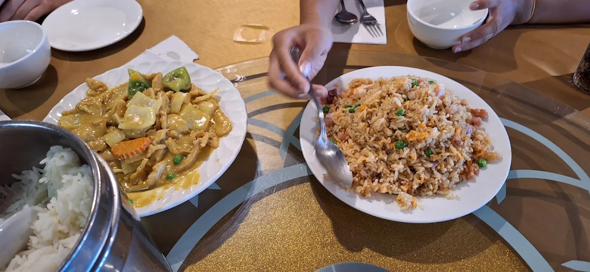 Highlights, Pink Diamond Chinese Restaurant