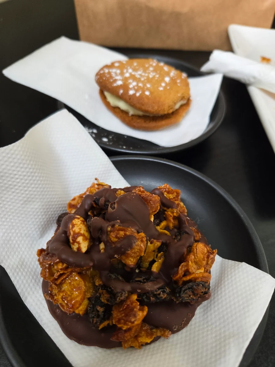 Home Made Florentine Biscuit