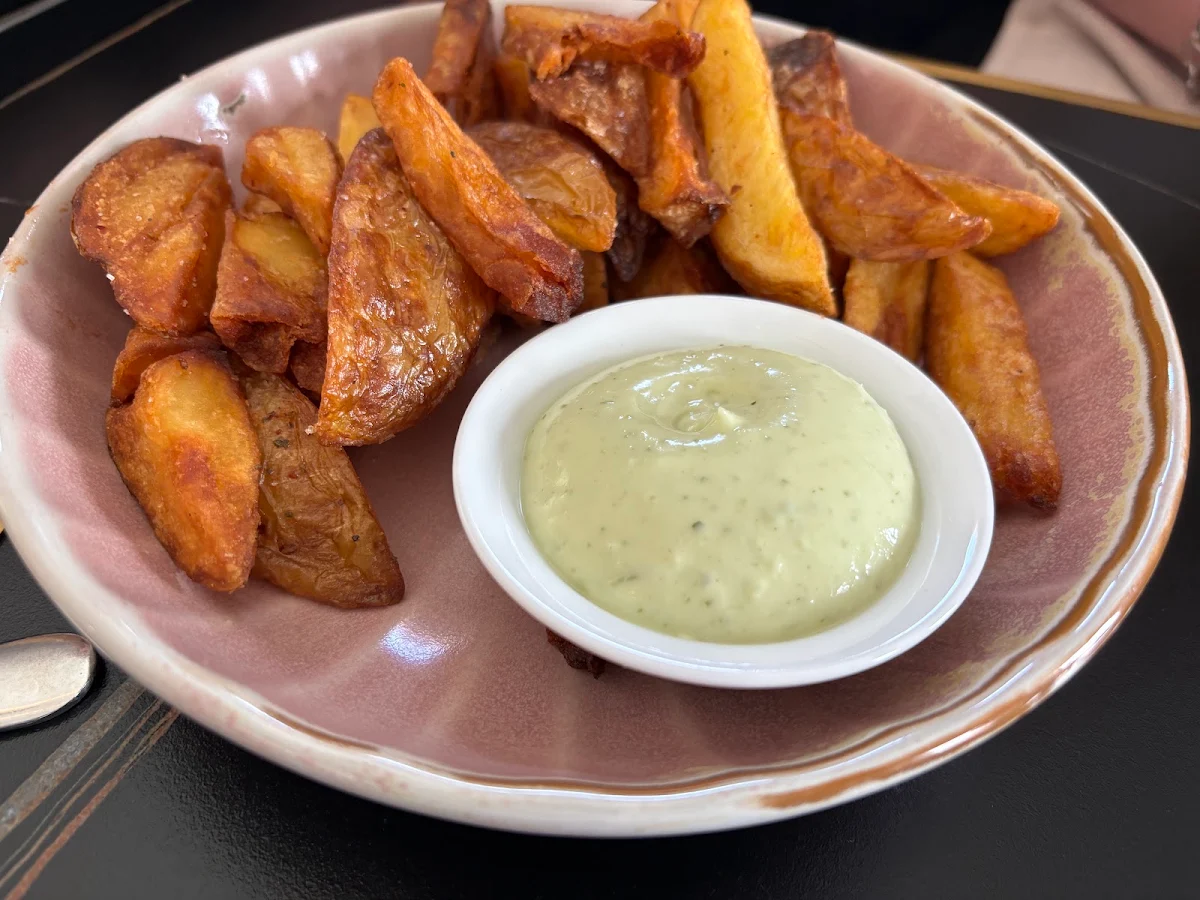 Hand Cut Chips, Rufio