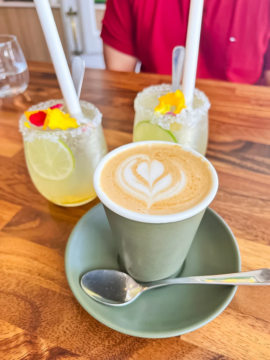 Lemonade, Dawn Eatery