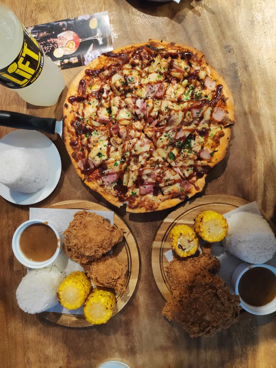 Highlights, San Antonio's Pizzeria