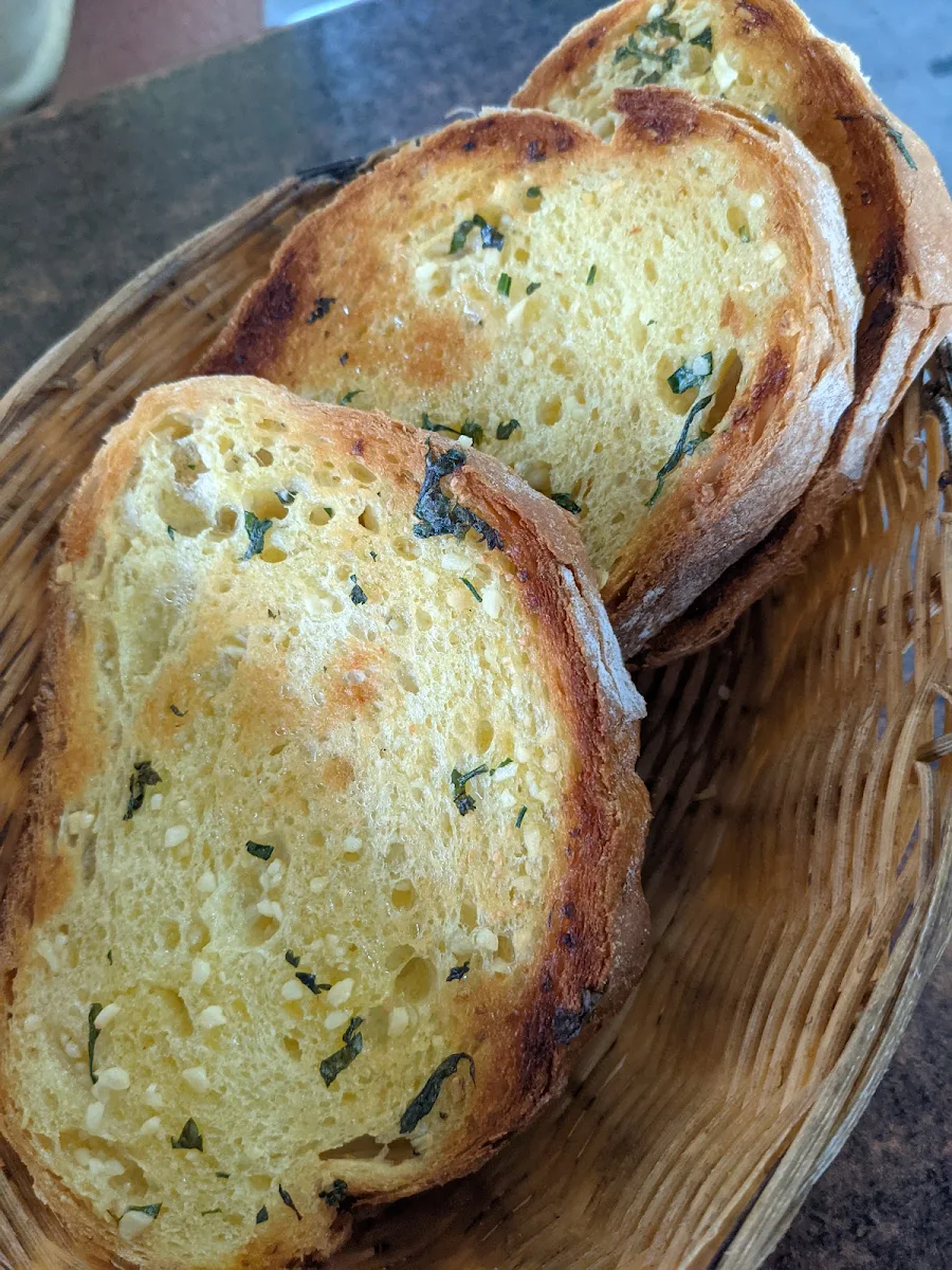 Garlic Bread, Hrt 2 Hrt