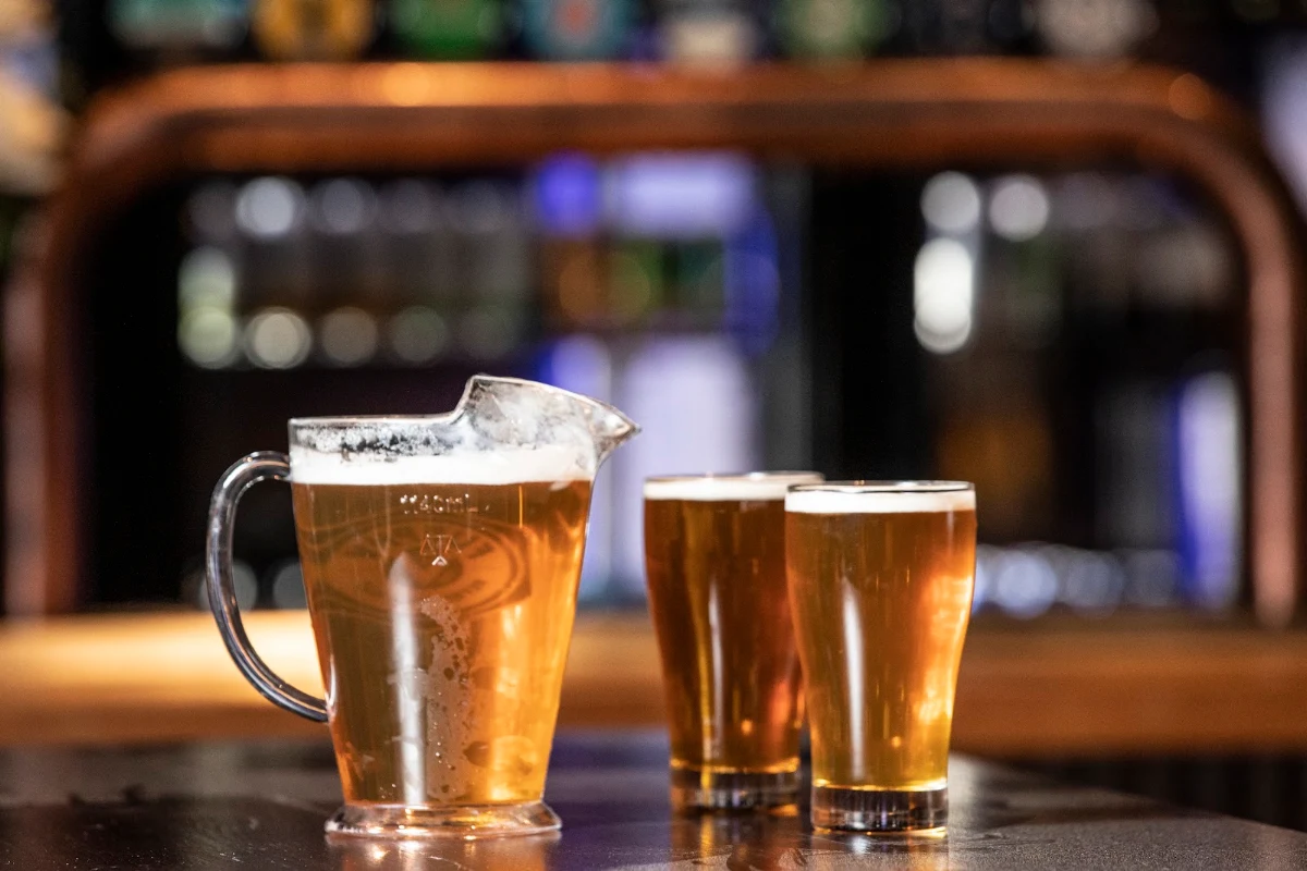 Highlights, Craftsman's Corner Bar & Kitchen