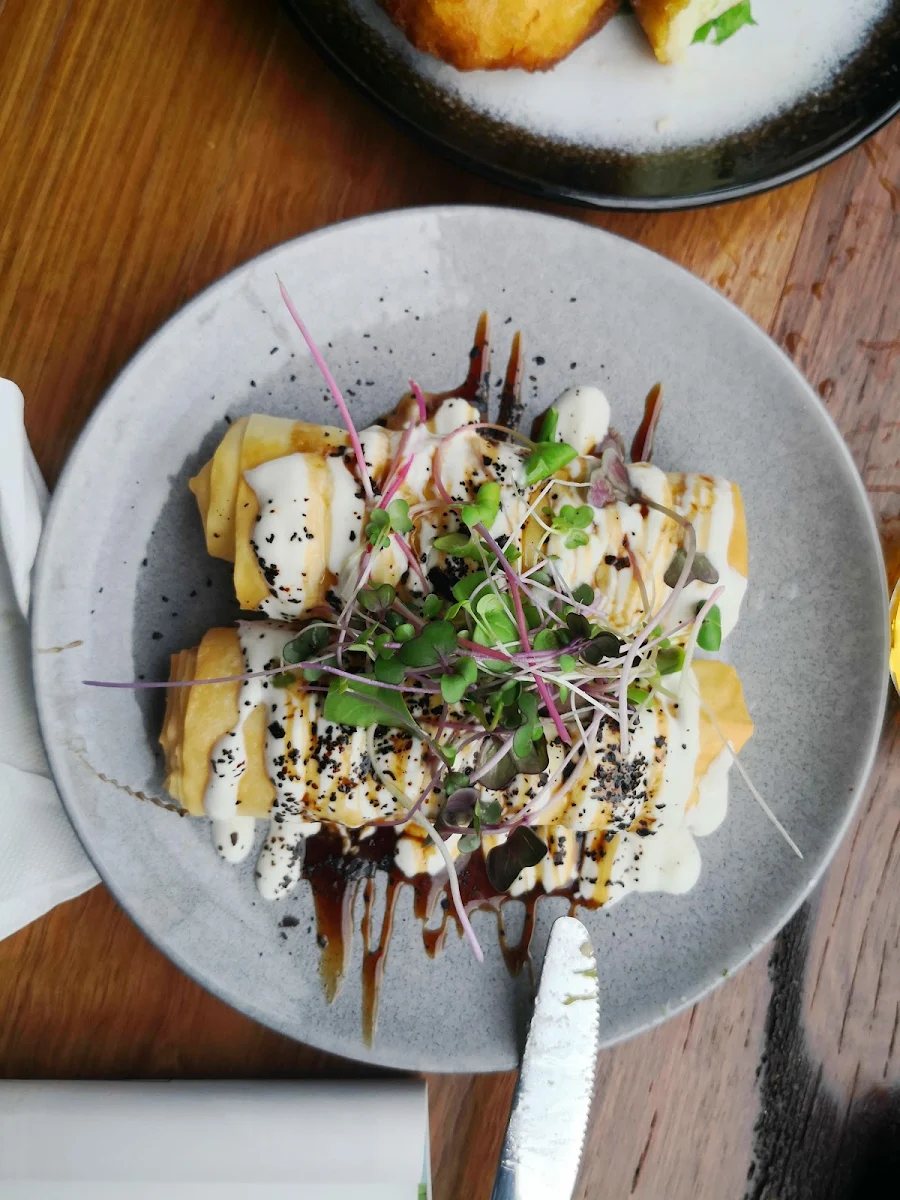 Highlights, Craftsman's Corner Bar & Kitchen