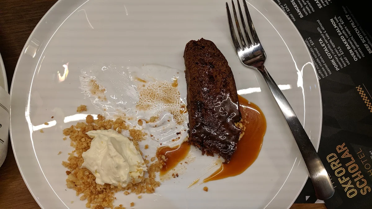 Sticky Date Pudding, The Oxford Scholar