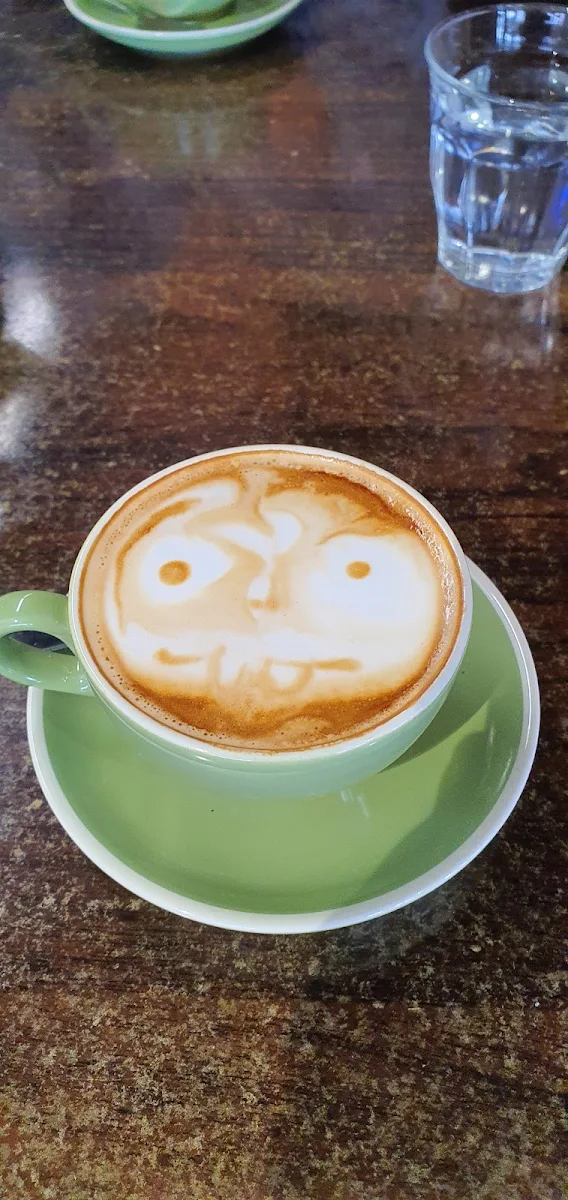 Highlights, INC Cafe