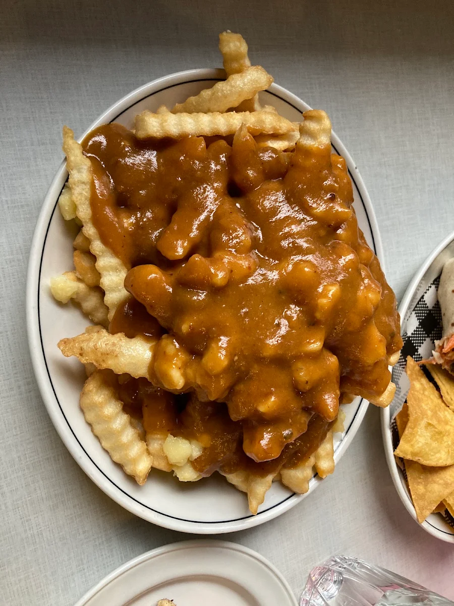 Poutine Chips, Juanita Peaches