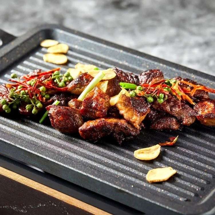Highlights, Alice Viet Restaurant