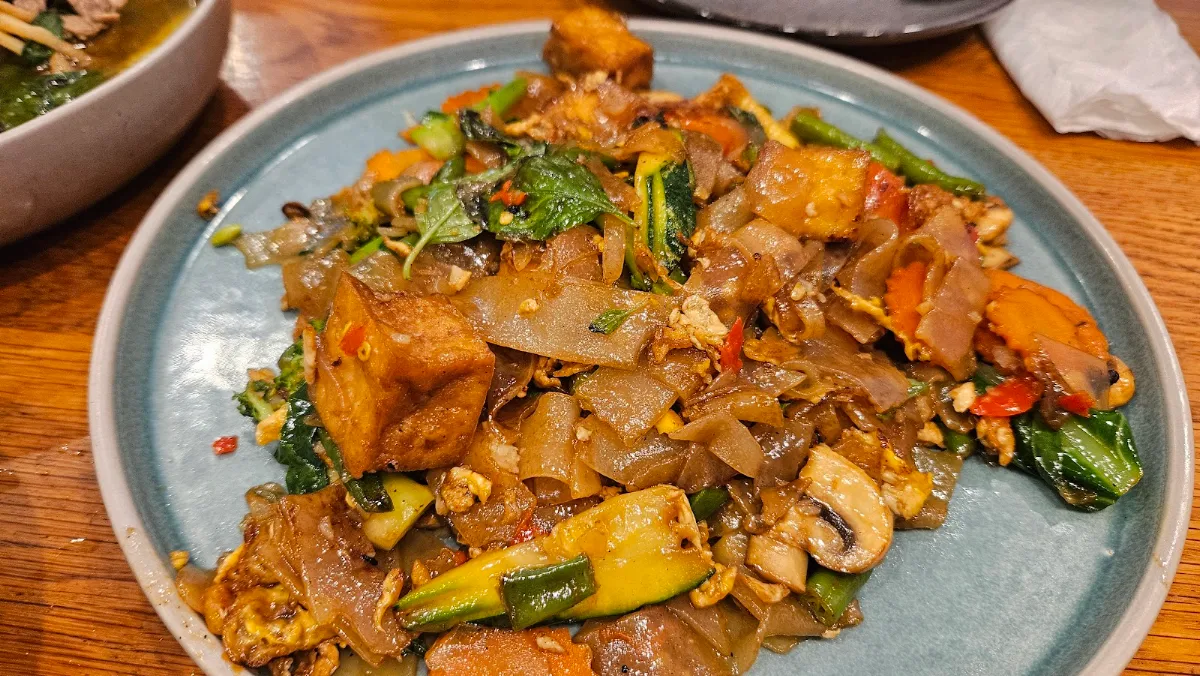 Pad See EW, Thai N'More