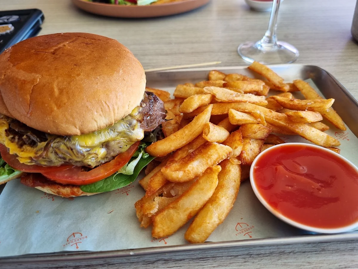Beef Burger & Chips, Boardwalk Tavern