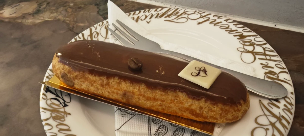 Individual Eclair, Laurent Bakery Collins Place