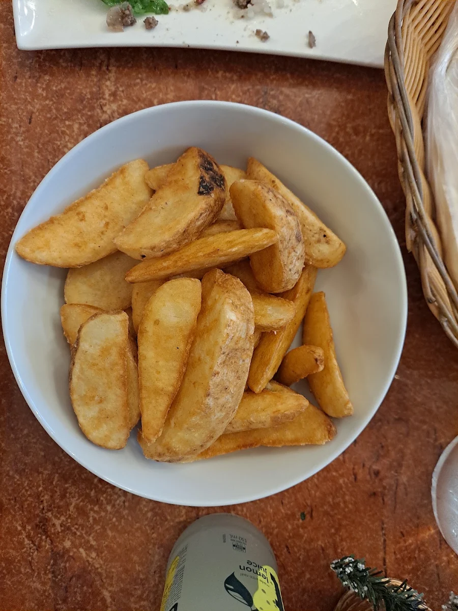 Chips, Maalouf's Restaurant