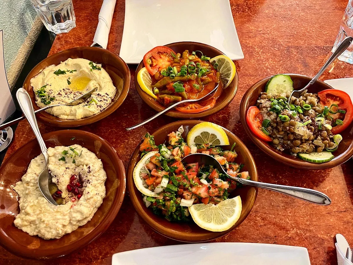 Highlights, Maalouf's Restaurant