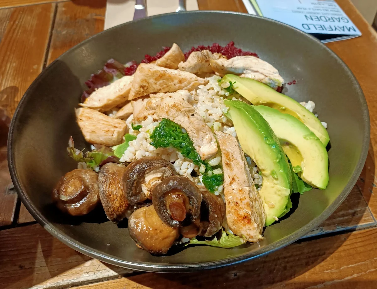 Highlights, Maalouf's Restaurant
