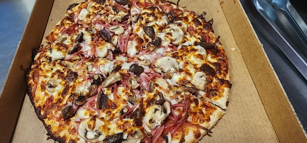 Highlights, Little Italy pizzeria