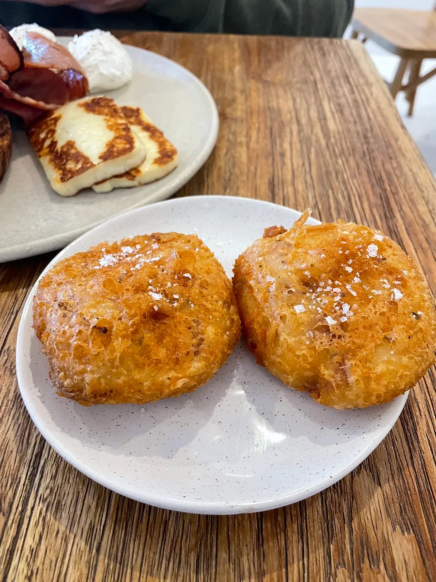 Hash Brown, The Borrowed Table