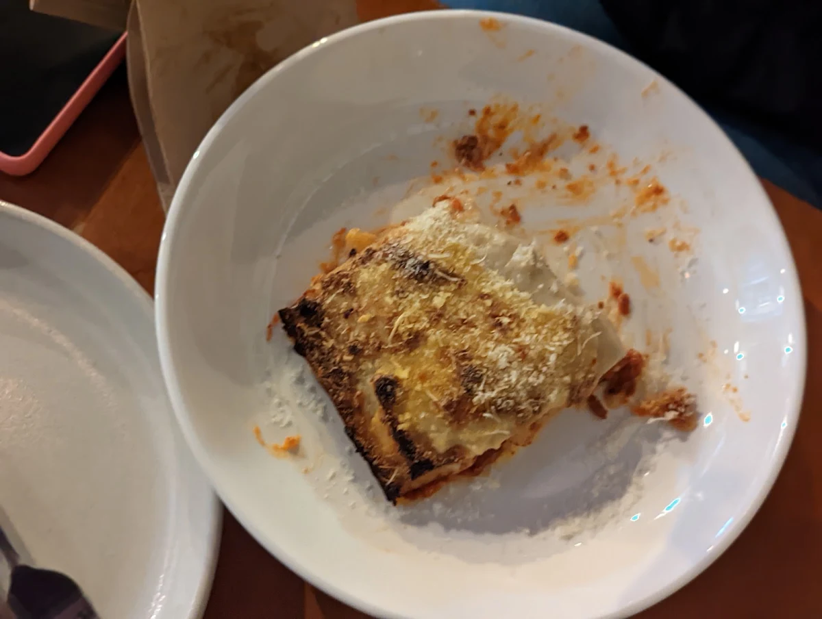 Lasagna, Gigi Pizzeria