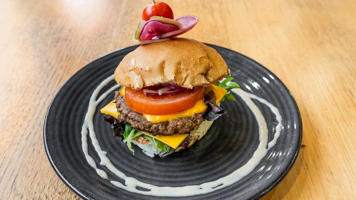 Highlights, Hayatt Lounge & Bar