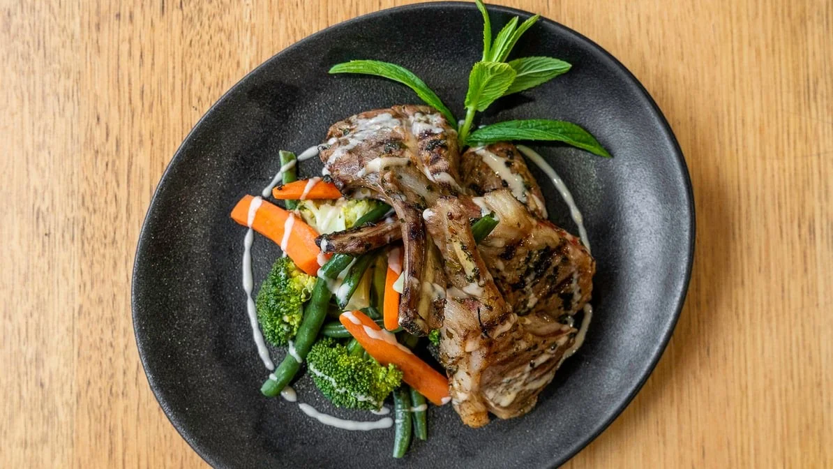 Highlights, Hayatt Lounge & Bar