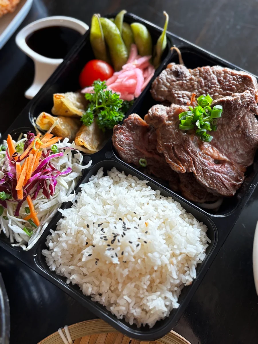 Highlights, Umami Sisters