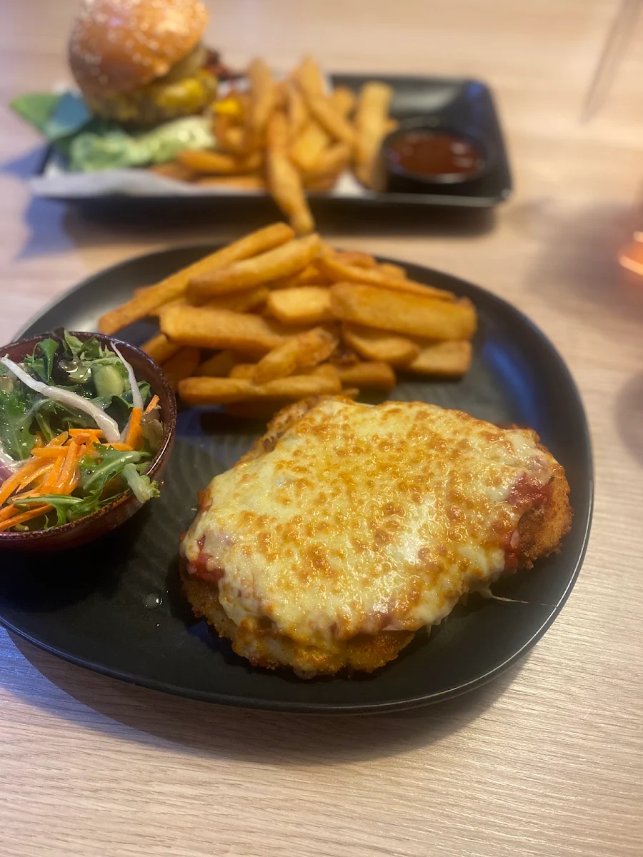 Veggie Parma, The Sporting Globe Bar & Grill Werribee