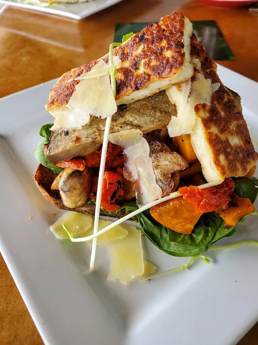 Vege Stack, Bookshop Cafe